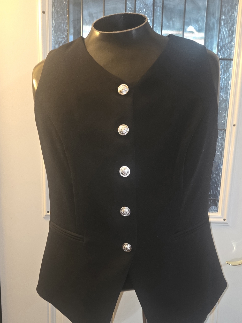 SHELBY ROSE Classic Black Sleeveless Button Vest, Size 16